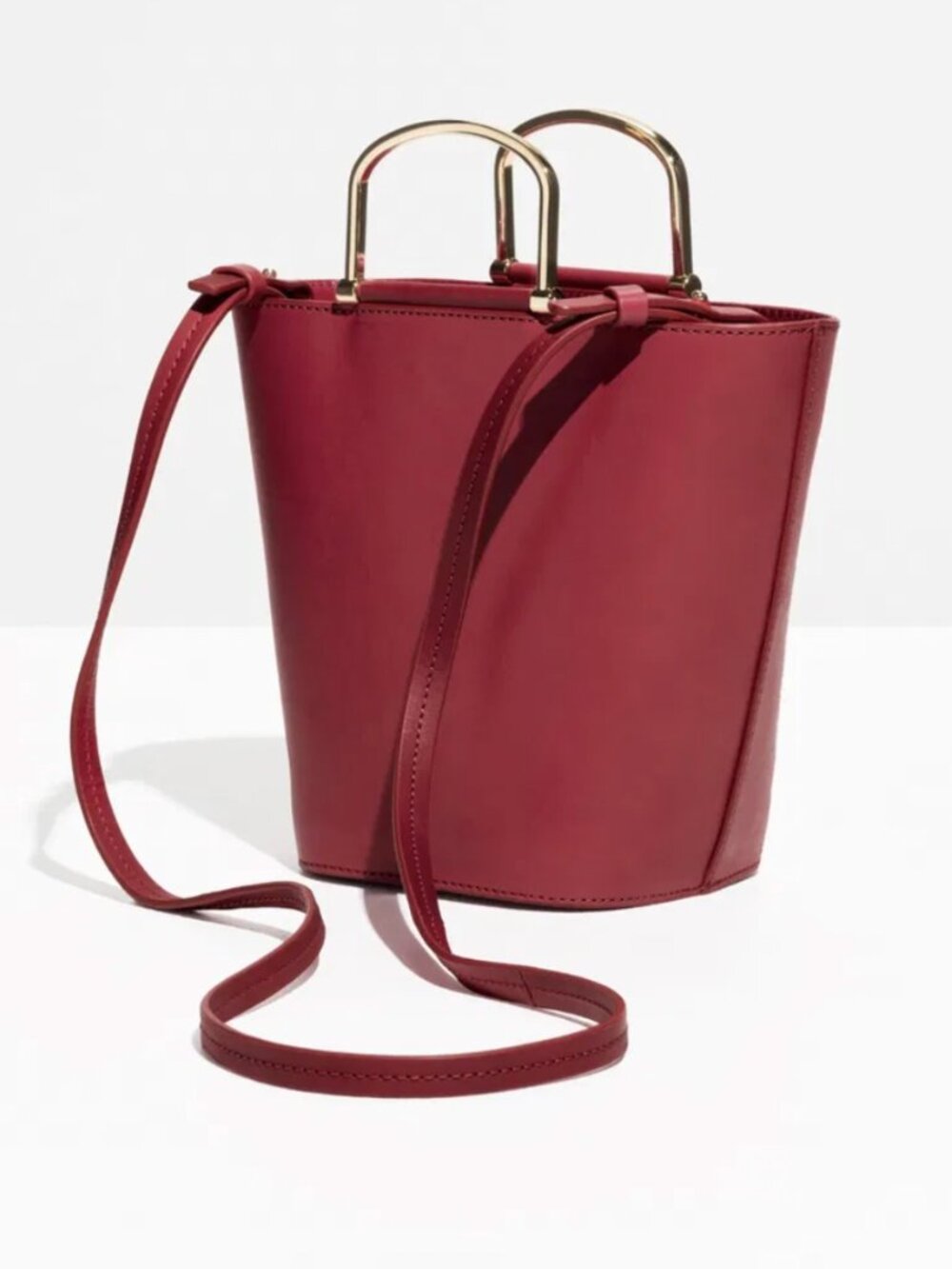& Other Stories Women’s 100% Leather Bucket Bag Crossbody Gold with Gold Handle
